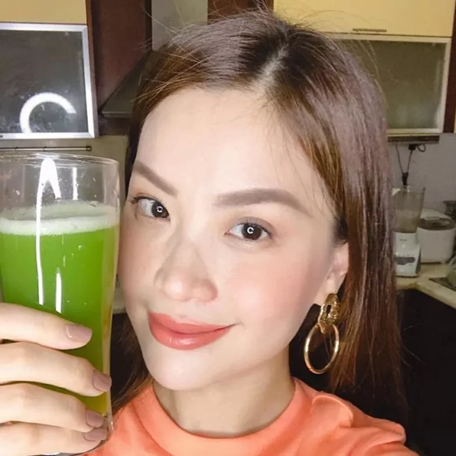 A hau Diem Trang chia se bi quyet lam dep tu can tay 1.jpg